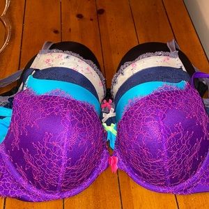Set of 5 Victoria’s Secret Bras 💖